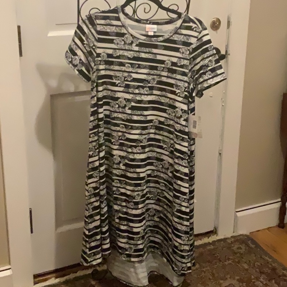 LuLaRoe Carly swing dress, brand new with tags, size small, black & white, roses